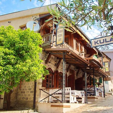 Kula Boutique Hotel Bar Exterior foto