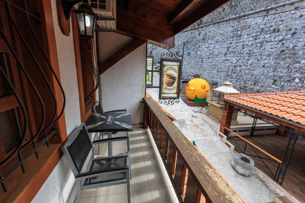 Kula Boutique Hotel Bar Cameră foto