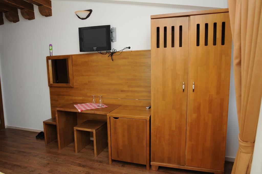Kula Boutique Hotel Bar Cameră foto
